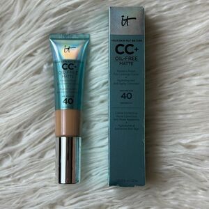 IT Cosmetics CC+ Cream Natural Matte Foundation with SPF 40 Medium Tan